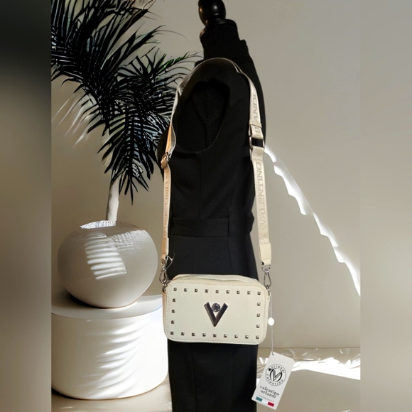 NWT Valentino Orlandi Camera Bag $159 - Picture 1 of 4